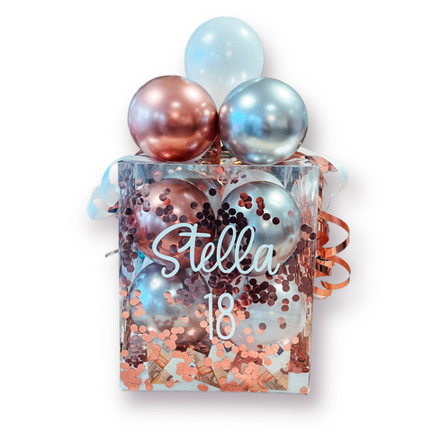 Geschenkbox mit Luftballons in chrom rosé, chrom silber & pearl weiß