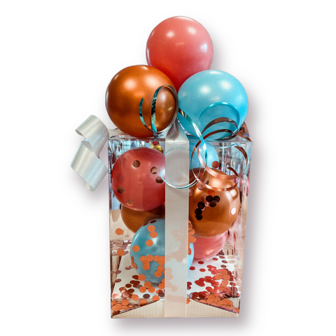 Geschenkbox mit Luftballons in chrom copper, rosewood & caribbean blue